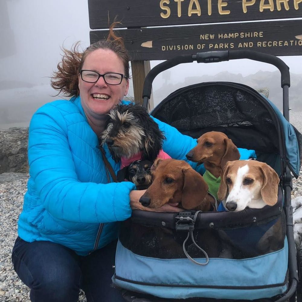 Meet your Posher, Menika